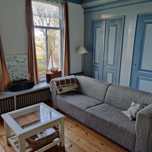 Voorkamer met TV